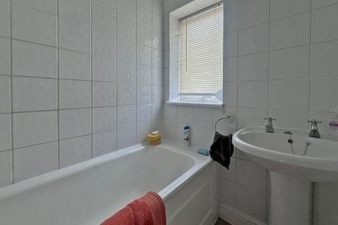 18 Acacia Crescent, Codsall, Wolverhampton, WV8 1NU