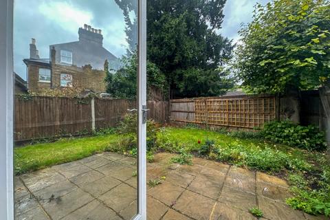 4 bedroom house to rent, Rojack Road London SE23