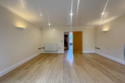 4 bedroom house to rent, Rojack Road London SE23