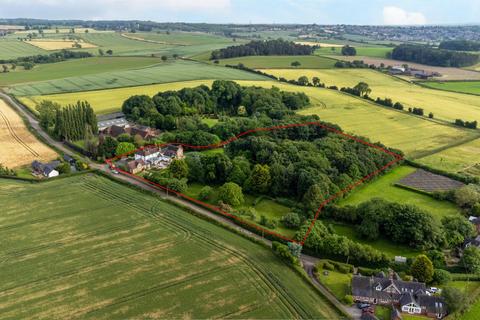 5 bedroom detached house for sale, Newton Hill, Newton Solney, Derbyshire