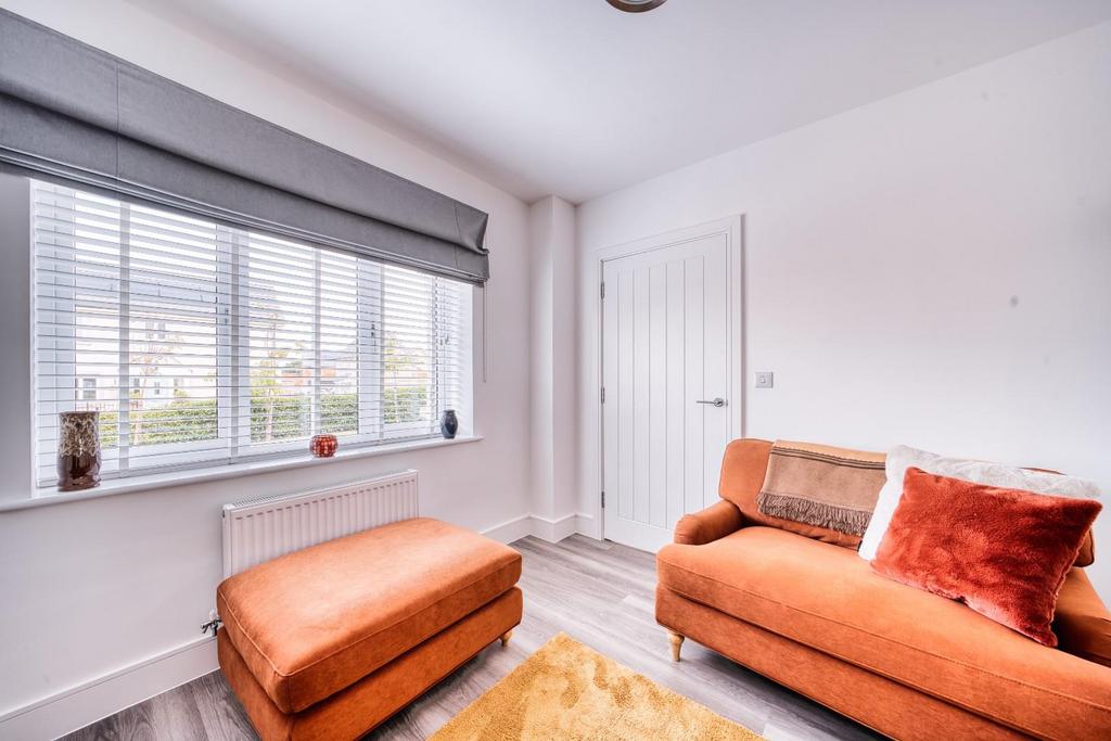 4 Warren View - Mark Templer - Photo CB 9.jpeg