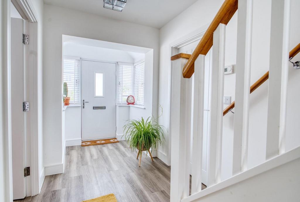 4 Warren View - Mark Templer - Photo CB 41.jpeg