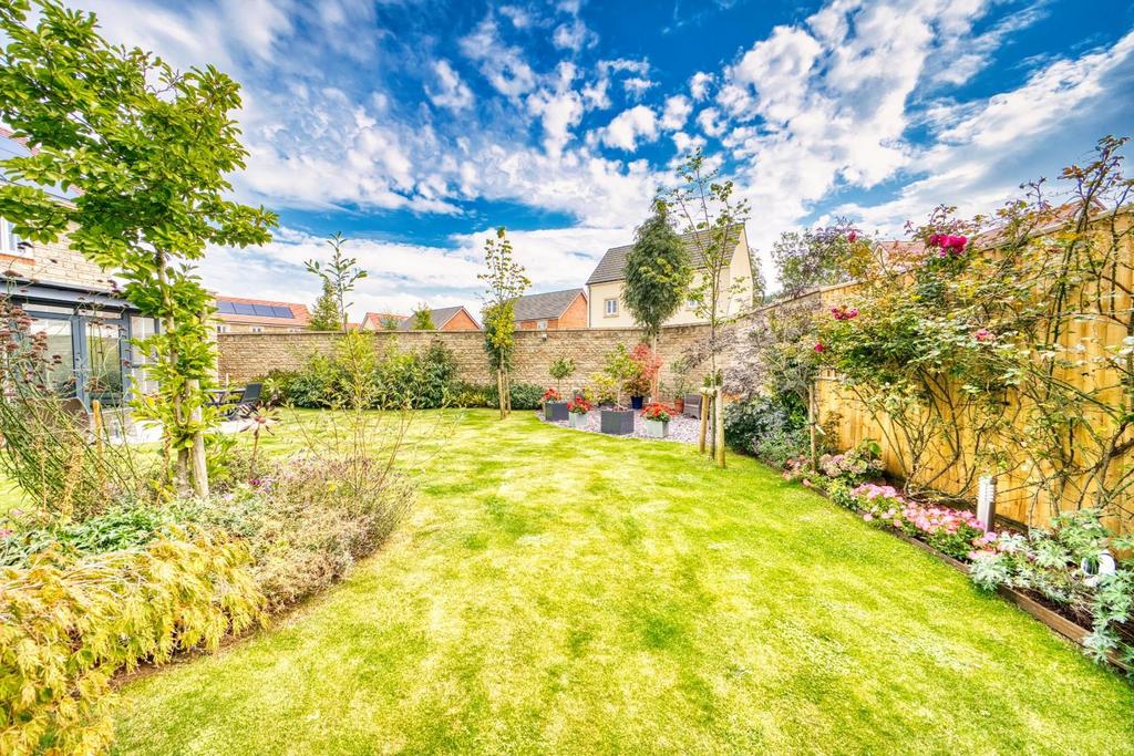 4 Warren View - Mark Templer - Photo CB 80.jpeg