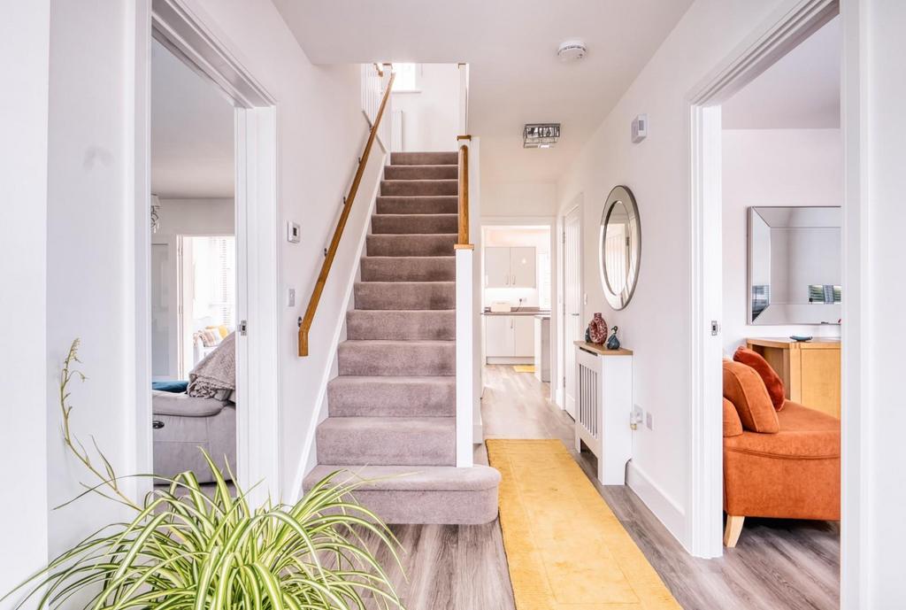 4 Warren View - Mark Templer - Photo CB 3.jpeg