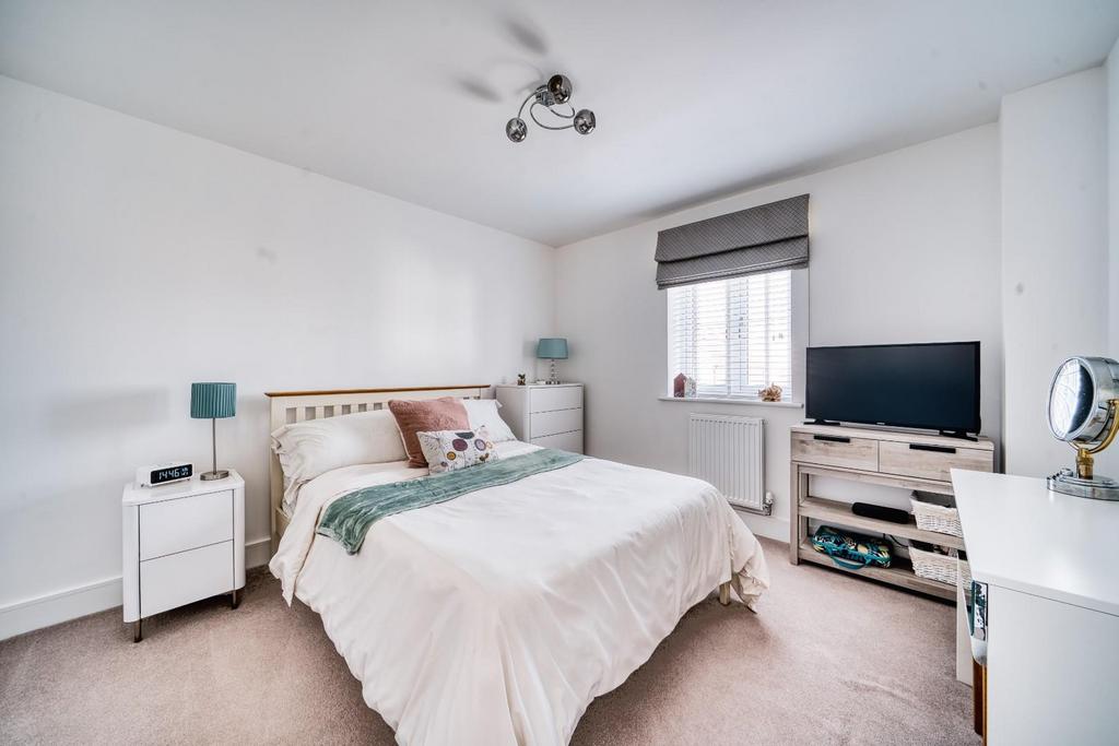 4 Warren View - Mark Templer - Photo CB 1.jpeg