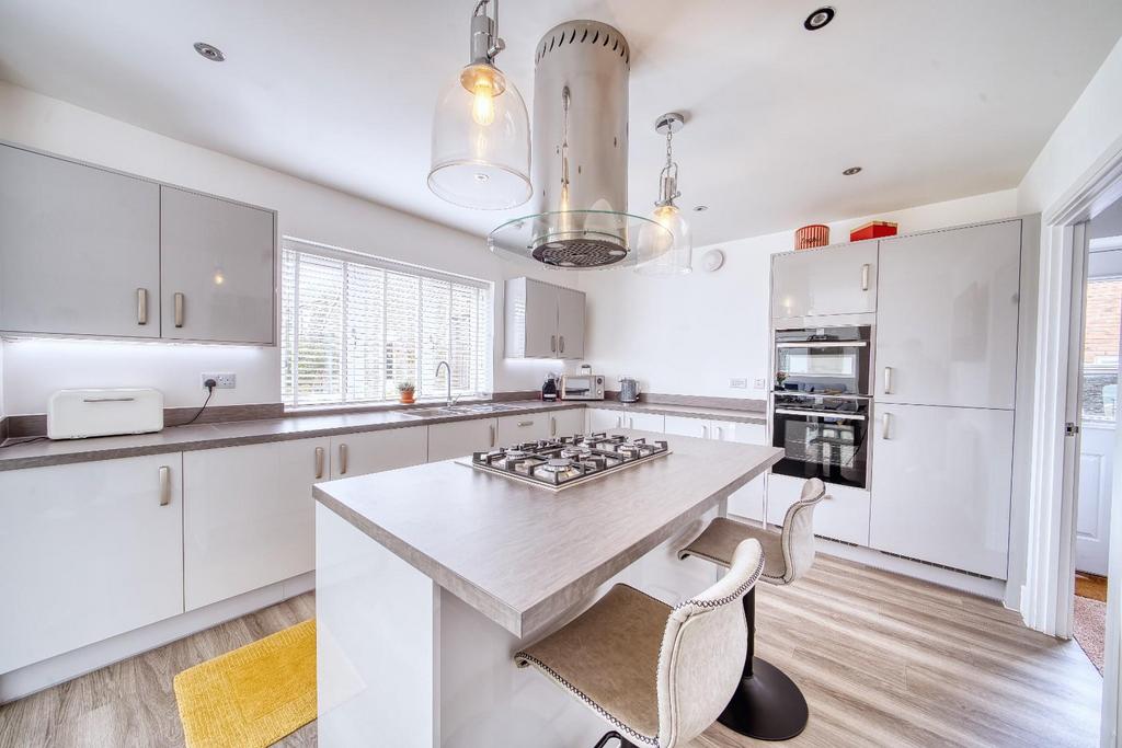 4 Warren View - Mark Templer - Photo CB 32.jpeg
