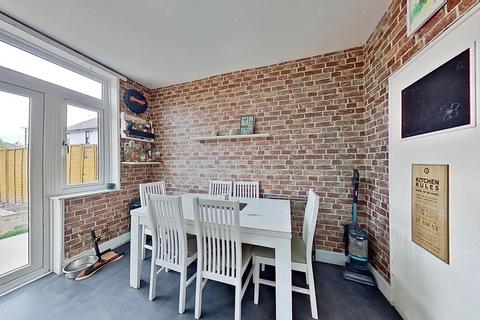 3 bedroom semi-detached house for sale, Cobblers Bridge Road, Herne Bay, CT6 8NR