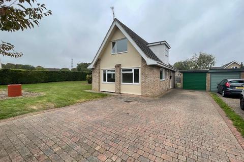 2 bedroom detached house to rent, Sparkes Way, Feltwell IP26