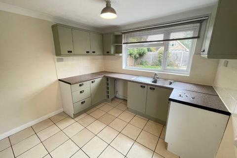 2 bedroom detached house to rent, Sparkes Way, Feltwell IP26