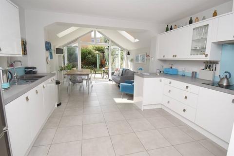 39 Pier Avenue, Whitstable, CT5 2HQ