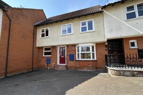 4 bedroom terraced house for sale, New Waverley Road, Basildon SS15