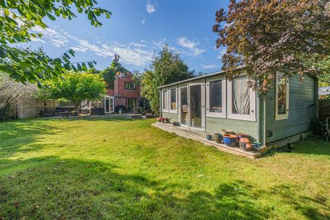 4 bedroom detached house for sale, Collier Street, Tonbridge