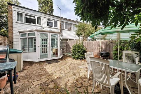 3 bedroom end of terrace house for sale, Highfield Green, Epping