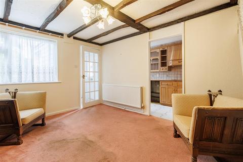 46 Highfield Green, Epping, CM16 5HD