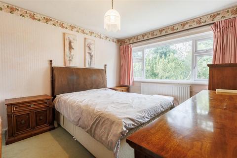 46 Highfield Green, Epping, CM16 5HD