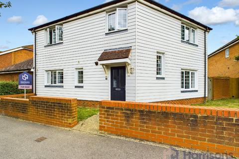 4 bedroom detached house for sale, Crocus Drive, Sittingbourne, Kent, ME10 4ES