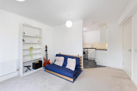 1 bedroom flat for sale, Tennison Road, London