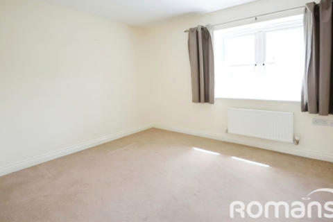 2 bedroom semi-detached house for sale, Benham Road, Basingstoke, Hampshire