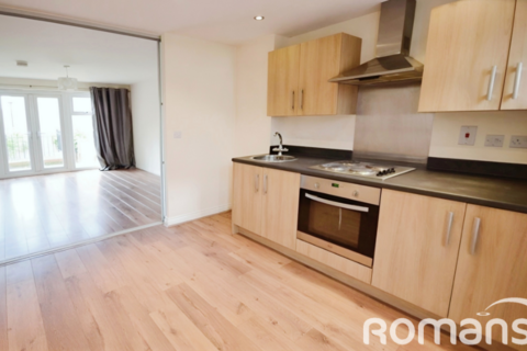 2 bedroom semi-detached house for sale, Benham Road, Basingstoke, Hampshire