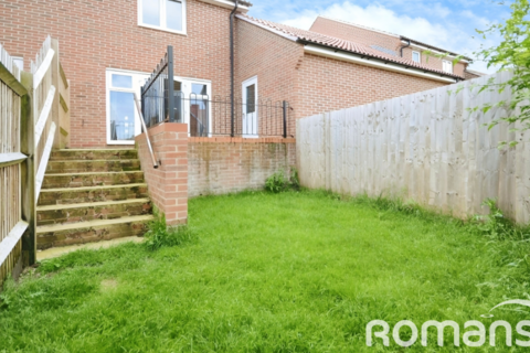 52 Benham Road, Basingstoke, RG24 9TJ
