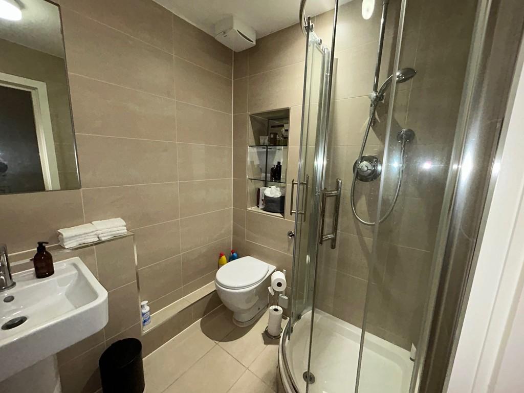15 The Radius En Suite1