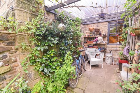 17 Bankbottom, Hadfield, Glossop, SK13 1BY