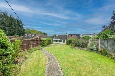 2 bedroom semi-detached bungalow for sale, Sweyne Avenue, Hockley