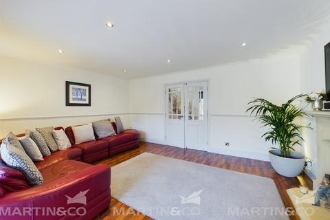 10 Windermere Close, Old Skellow, Doncaster, DN6 8NX