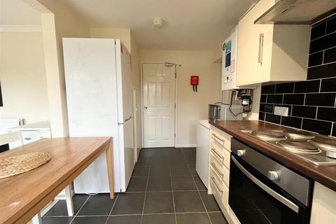 4 bedroom end of terrace house to rent, Gardendale Avenue, Nottingham NG11