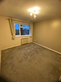 2 bedroom apartment to rent, 39 Croxley Rise