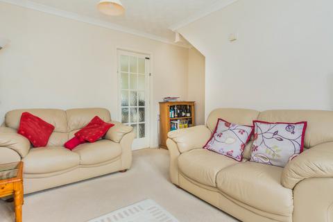 10 Brawn Close, Irthlingborough, Wellingborough, NN9 5HG