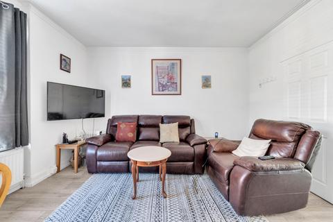 2 bedroom flat for sale, Merton Road, South Wimbledon, SW19