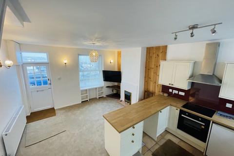 2 bedroom cottage to rent, Fore Street, Newlyn