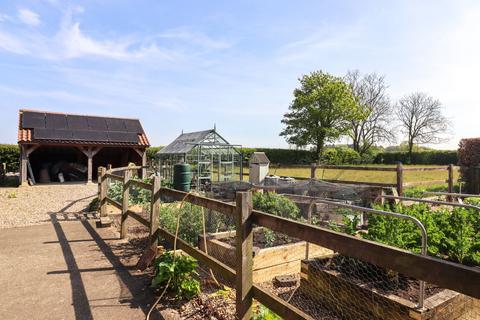 5 bedroom detached house for sale, Field Dalling