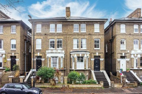 1 bedroom flat for sale, Gauden Road, Clapham North, London, SW4