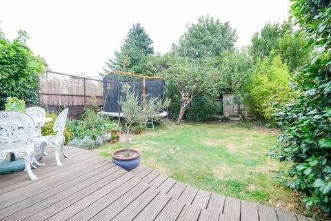 12 Derry Downs, Orpington, BR5 4DT