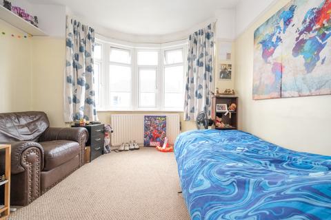 12 Derry Downs, Orpington, BR5 4DT