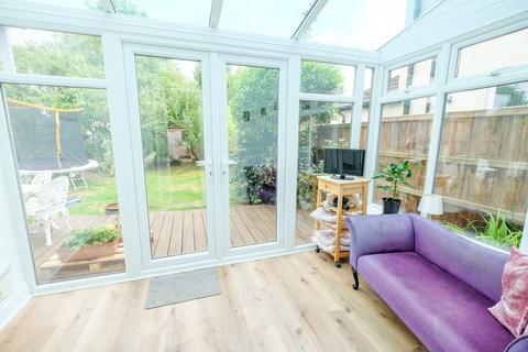 12 Derry Downs, Orpington, BR5 4DT