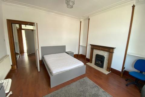 6 bedroom apartment to rent, Lilybank Place, Aberdeen