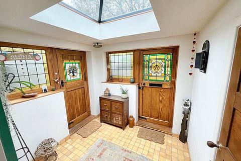 4 bedroom detached house for sale, Woodstock Road, Whitecliff, Poole, Dorset, BH14