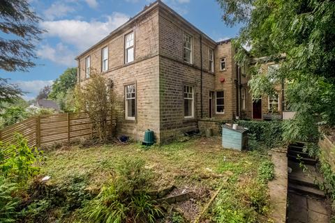 4 bedroom semi-detached house for sale, Calf Hill Road, Thongsbridge, Holmfirth