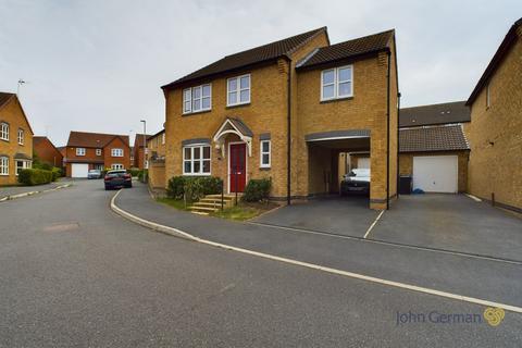 4 bedroom detached house for sale, Bishop Close, Burton-on-Trent