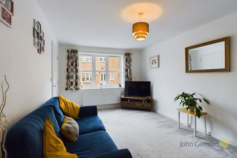 3 Bishop Close, Burton-on-trent, DE13 9EZ