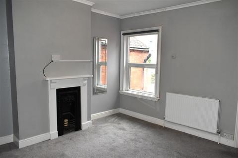 3 bedroom house to rent, Wolverhampton Road, Cannock