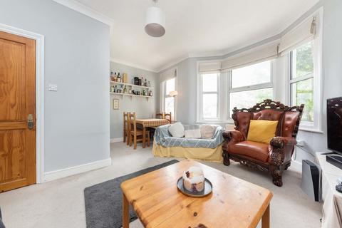 3 bedroom apartment for sale, Langham Road, London N15