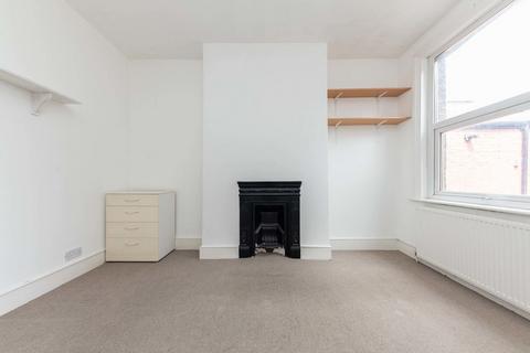 3 bedroom apartment for sale, Langham Road, London N15