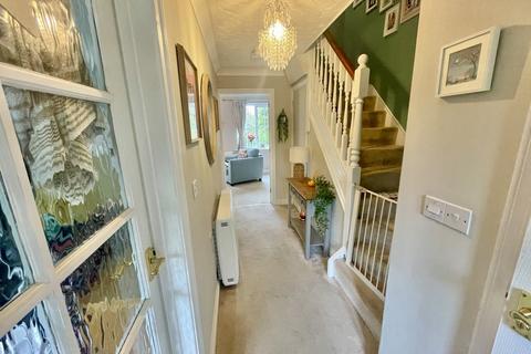 3 bedroom semi-detached house for sale, Townhill Lane, Bucknall LN10