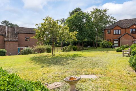 1 bedroom ground floor flat for sale, Milton Court Lane, Dorking