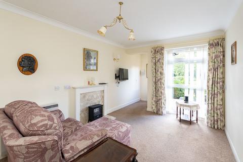 1 bedroom ground floor flat for sale, Milton Court Lane, Dorking