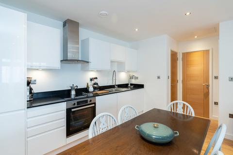 1 bedroom apartment for sale, Deepdene Avenue, Dorking